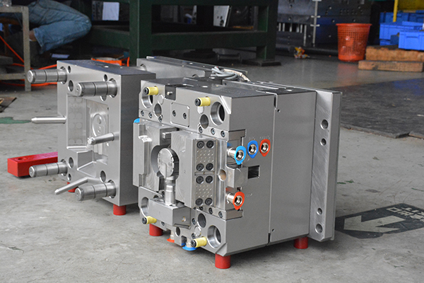 模具注塑 模具注塑