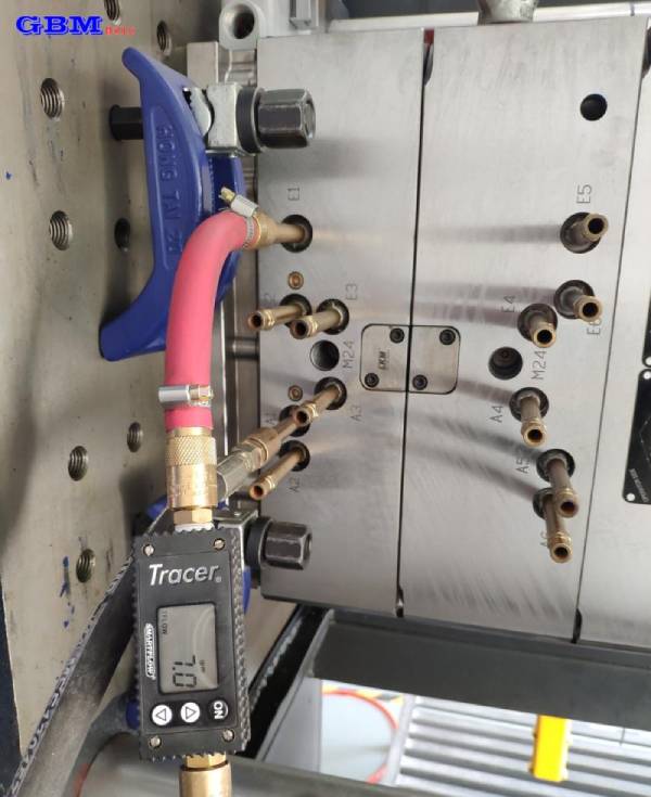 塑膠模具運(yùn)水測(cè)試 塑膠模具運(yùn)水測(cè)試