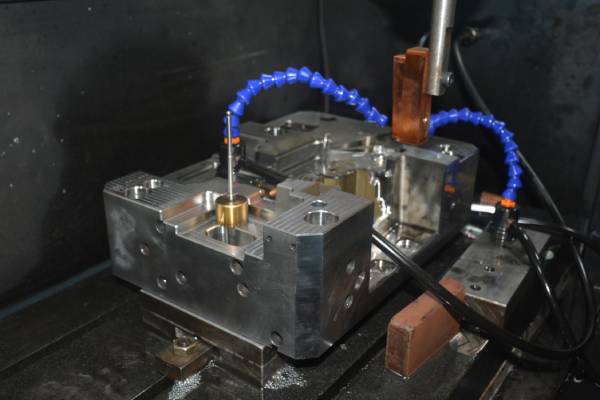 深圳開模廠家 深圳開模廠家