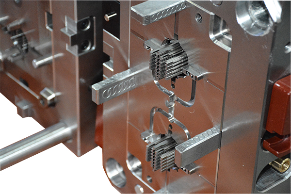 東莞塑膠模具廠 東莞塑膠模具廠