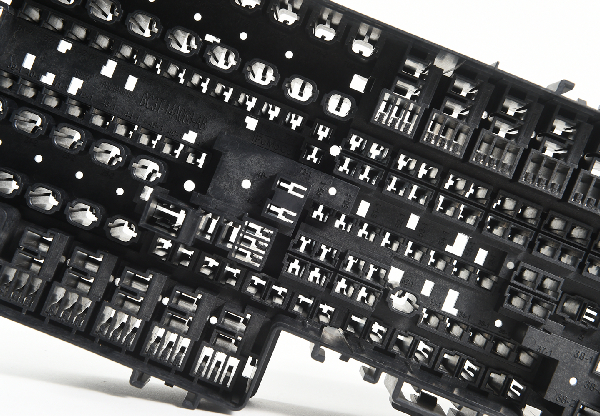 汽車精密模具廠 汽車精密模具廠