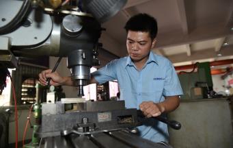 注塑模具加工驅動的幾種方式？